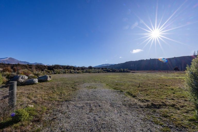 Photo of property in 19 Hikuwai Drive, Albert Town, Wanaka, 9305