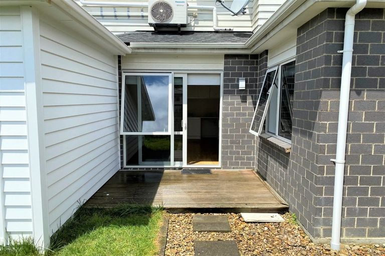 Photo of property in 21e Stamford Crescent, Flat Bush, Auckland, 2019