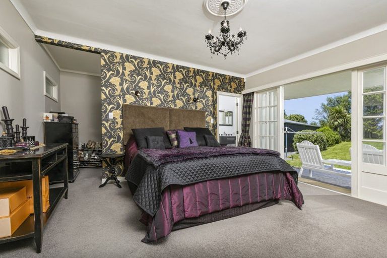 Photo of property in 21 Koraha Road, Kumeu, 0892