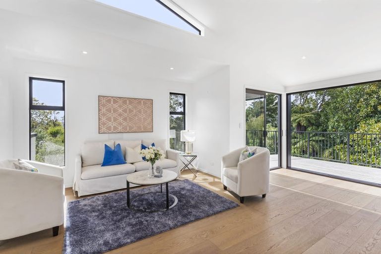 Photo of property in 54a Awaroa Road, Sunnyvale, Auckland, 0612