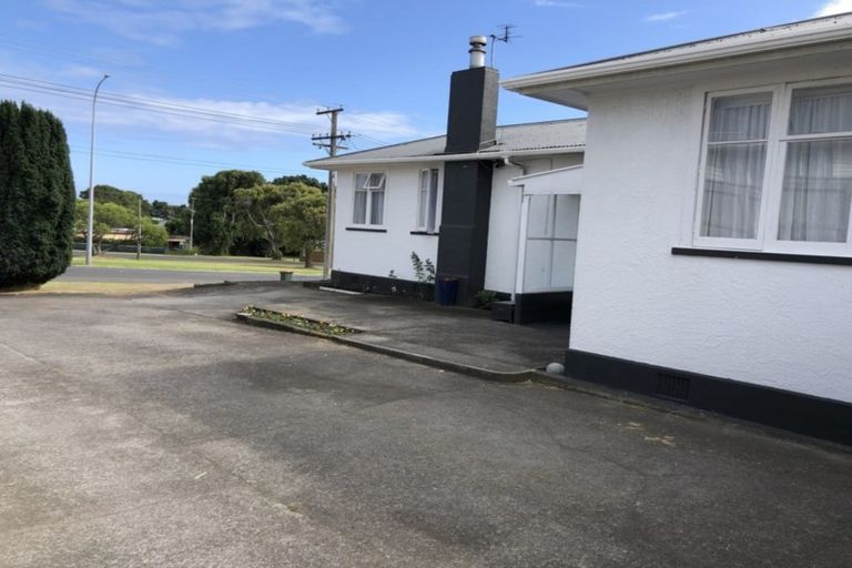 Photo of property in 7 Raleigh Street, Waitara, 4320