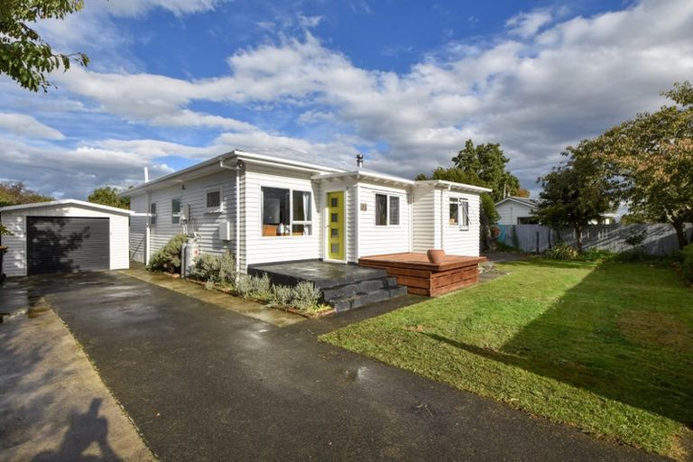 Photo of property in 23 Kupe Drive, Carterton, 5713