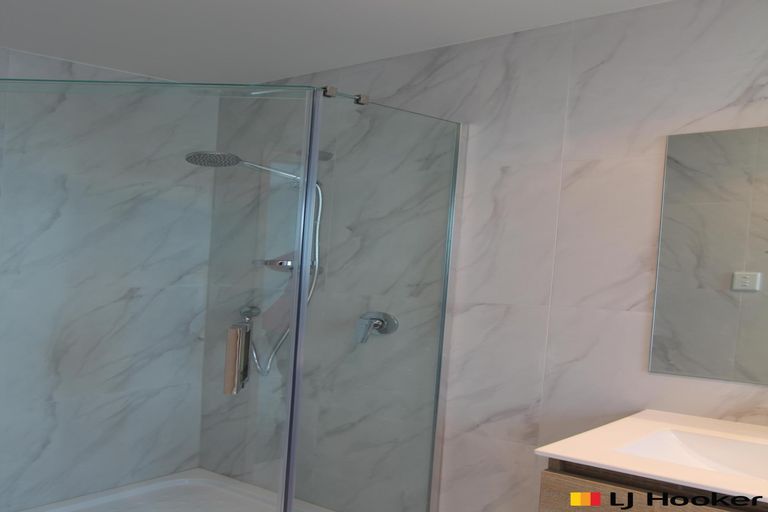 Photo of property in 9a Putiputi Way, Papakura, 2110