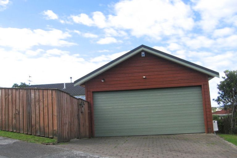 Photo of property in 80 Thurleigh Grove, Karori, Wellington, 6012