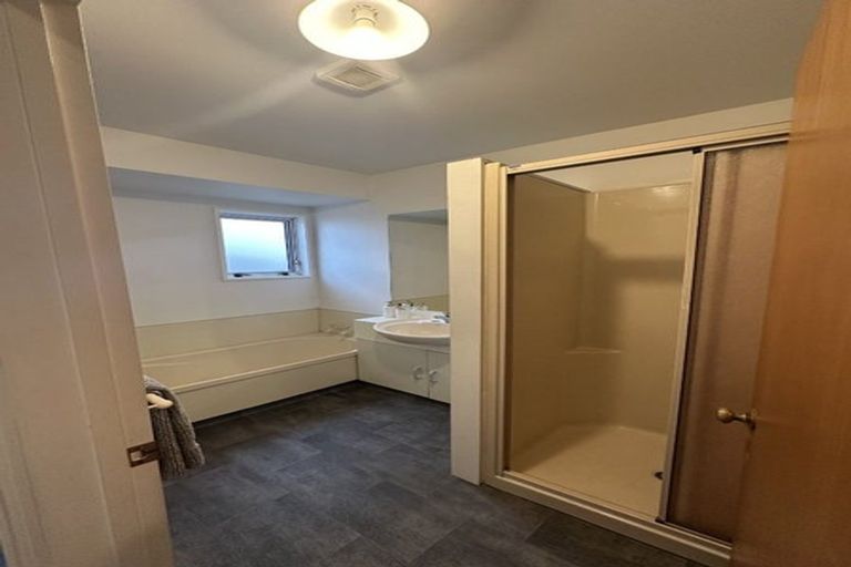 Photo of property in 1/165 Clarence Street, Riccarton, Christchurch, 8011