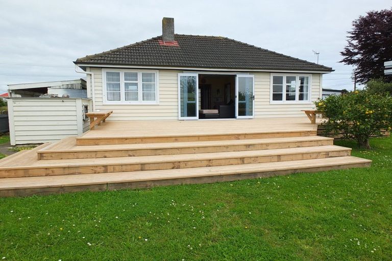 Photo of property in 37 Robinson Street, Foxton, 4814