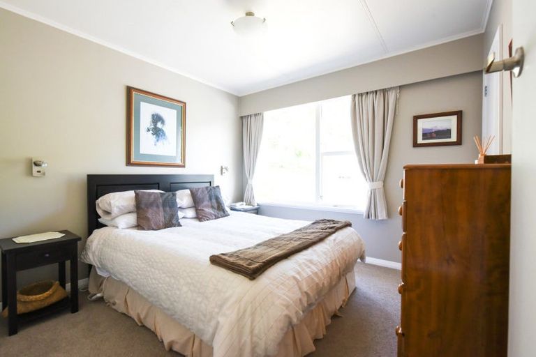 Photo of property in 14 Seaview Crescent, Picton, 7220