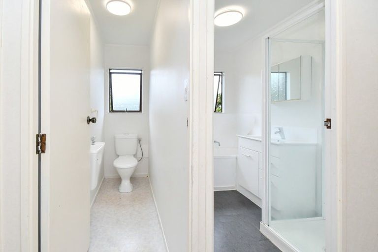 Photo of property in 8 Zenith Place, Conifer Grove, Takanini, 2112