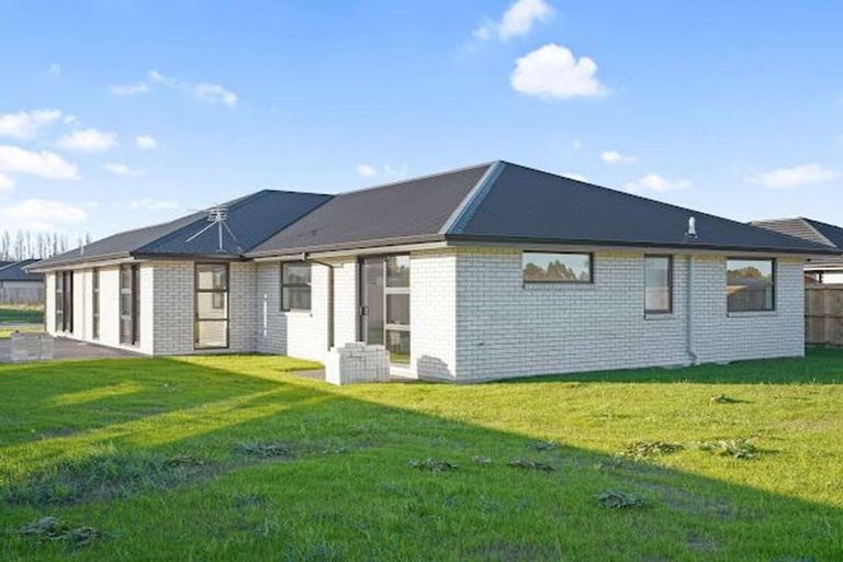 Photo of property in 13 Salkeld Place, Woodend, 7610