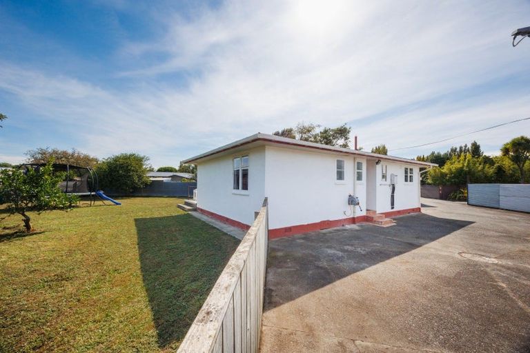 Photo of property in 34 Ruamahanga Crescent, Terrace End, Palmerston North, 4410