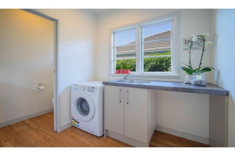 Photo of property in 182 Ilam Road, Ilam, Christchurch, 8041