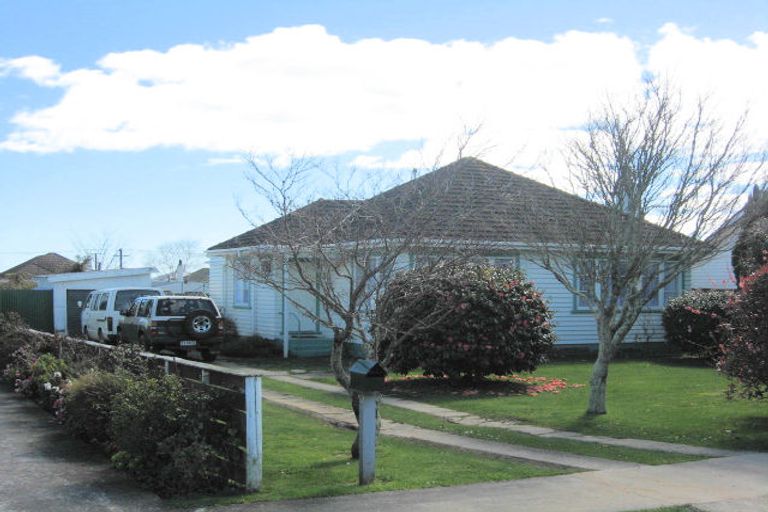 Photo of property in 33 Bowen Street, Levin, 5510