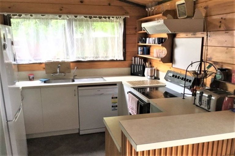 Photo of property in 48 Victory Street, Welcome Bay, Tauranga, 3112