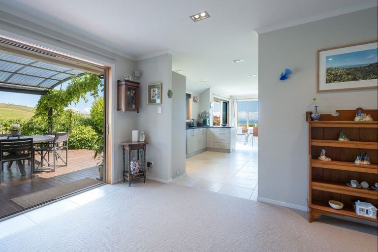 Photo of property in 16 Springlea Heights, Atawhai, Nelson, 7010