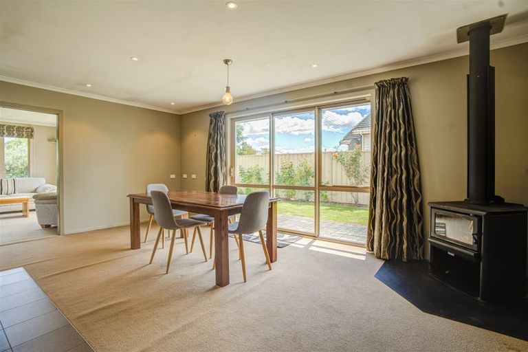 Photo of property in 19 Burns Street, Milton, 9220