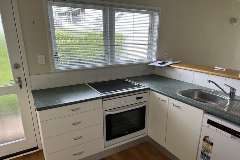 Photo of property in 1/9 East Coast Road, Milford, Auckland, 0620