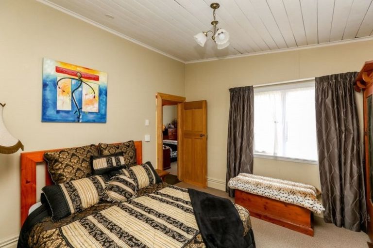Photo of property in 21 Harriet Place, Whalers Gate, New Plymouth, 4310
