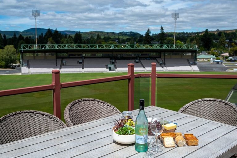 Photo of property in 37 Carter Drive, Pomare, Rotorua, 3015