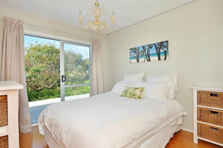 Photo of property in 117 Blue Pacific Parade, Riversdale Beach, Masterton, 5872
