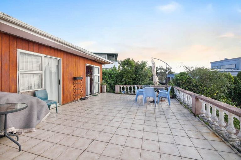 Photo of property in 85 Glengarry Road, Glen Eden, Auckland, 0602