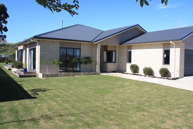 Photo of property in 39 Sterling Park, Lytton West, Gisborne, 4010