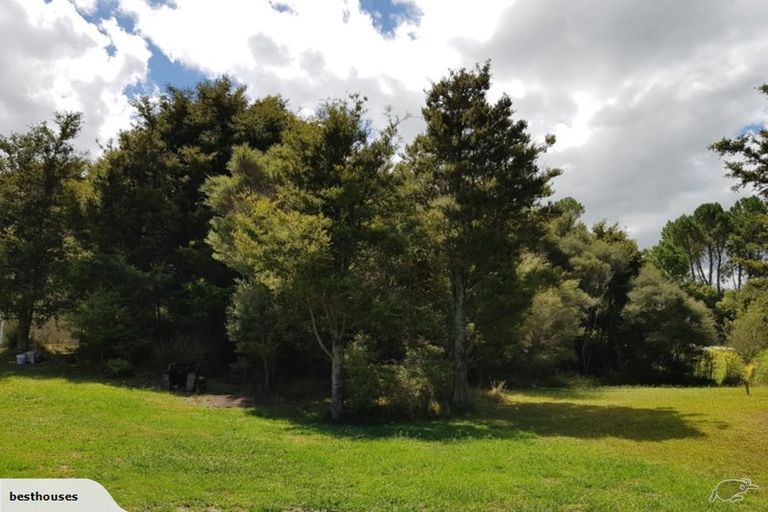 Photo of property in 8 Bayly Street, Baylys Beach, Dargaville, 0377