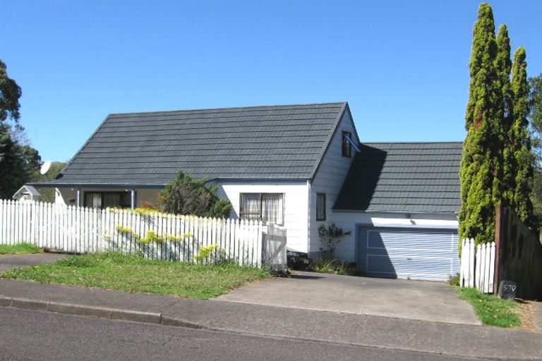 Photo of property in 9 Peterhouse Place, West Harbour, Auckland, 0618