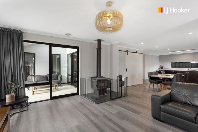 Photo of property in 10 Neil Collins Lane, Mosgiel, 9024