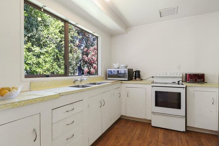 Photo of property in 1/3 Montressor Place, Howick, Auckland, 2014