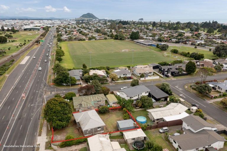 Photo of property in 636 Maunganui Road, Mount Maunganui, 3116