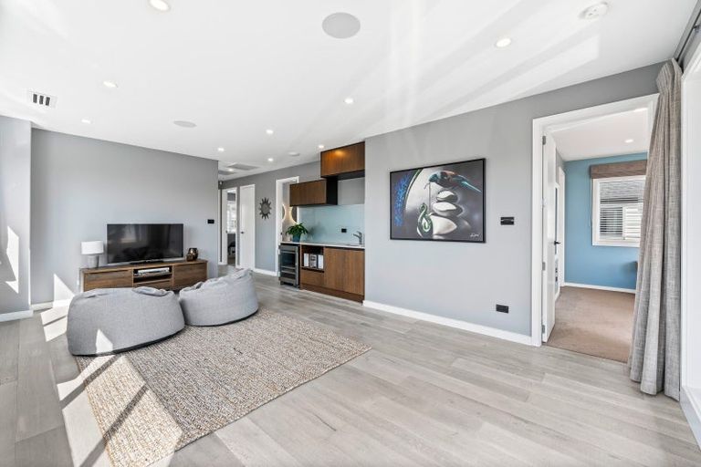 Photo of property in 24 Toanui Road, Hobsonville, Auckland, 0616