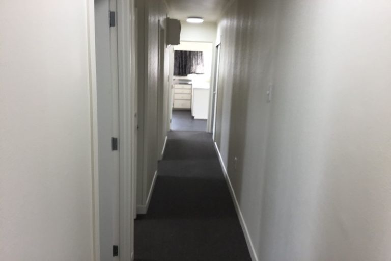 Photo of property in 17 Third Avenue, Avenues, Whangarei, 0110