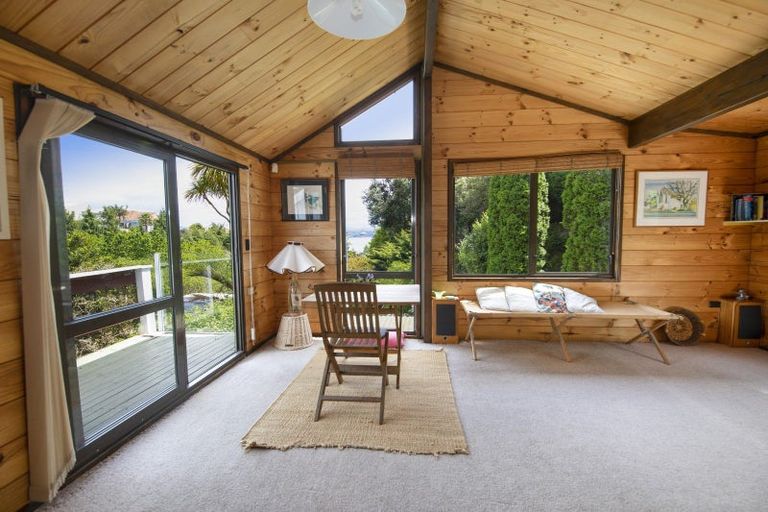 Photo of property in 21 Burns Road, Hospital Hill, Napier, 4110