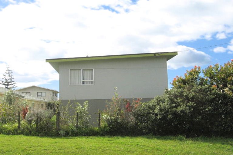 Photo of property in 42 Aubrey Road, Pataua North, Whangarei, 0175