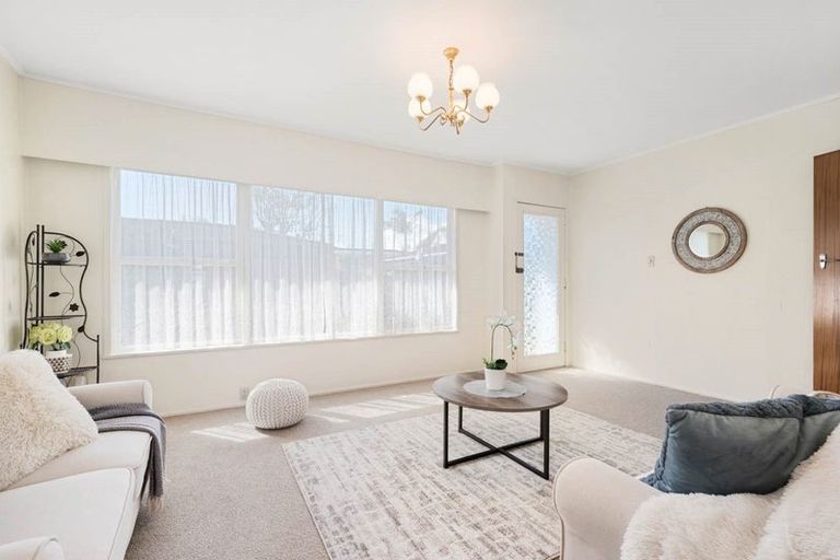 Photo of property in 2/18 Wolsley Avenue, Milford, Auckland, 0620