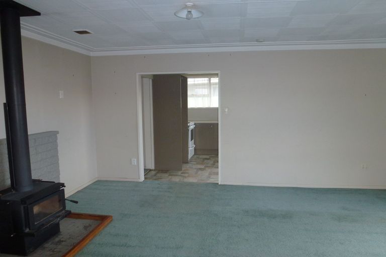 Photo of property in 8 Campbell Street, Alexandra, 9320