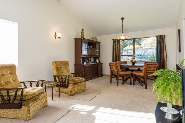 Photo of property in 47 Durham Drive, Havelock North, 4130