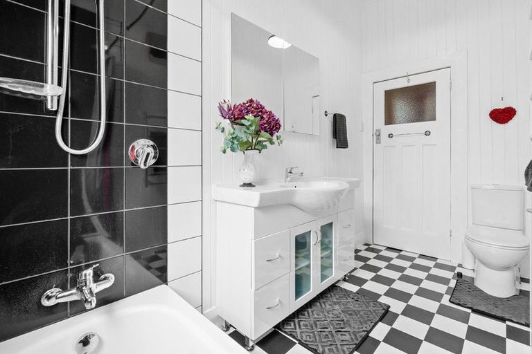 Photo of property in 20 Tainui Road, Tainui, Dunedin, 9013