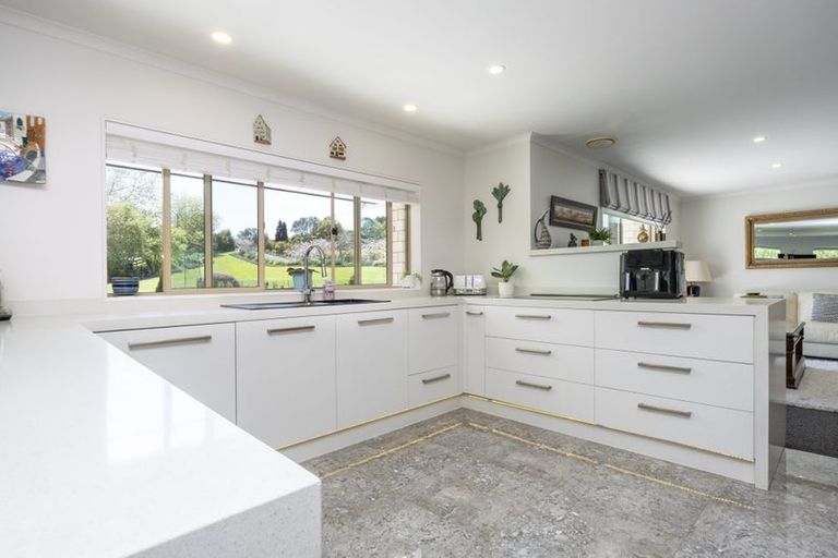 Photo of property in 35 Terry Smyth Drive, Kumeu, 0892