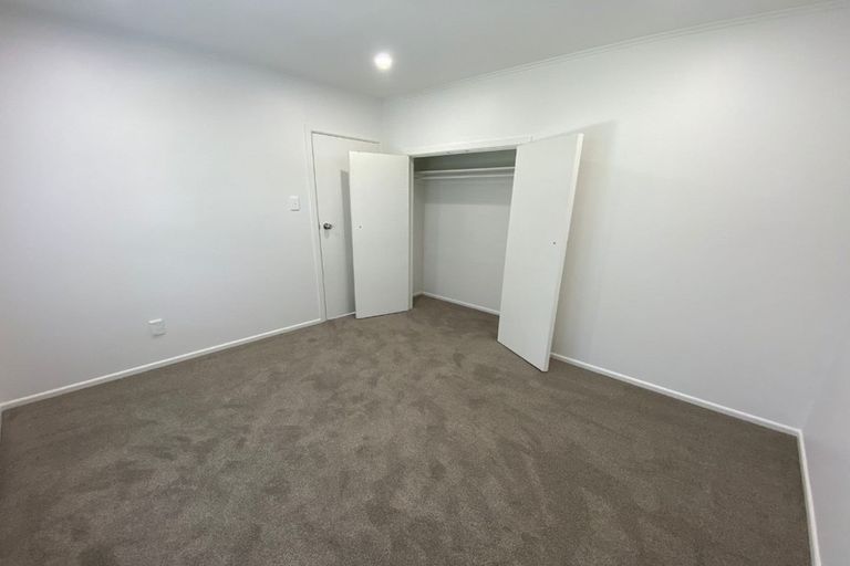Photo of property in 1/59 Shakespeare Road, Milford, Auckland, 0620