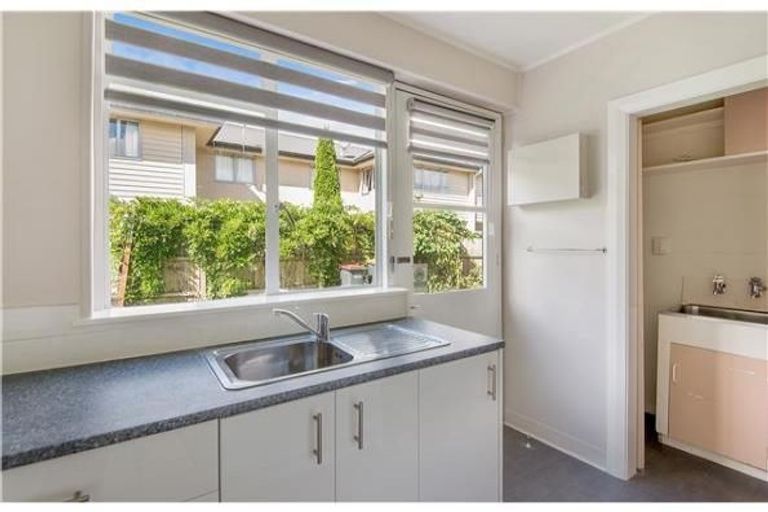 Photo of property in 510 Barbadoes Street, Edgeware, Christchurch, 8013