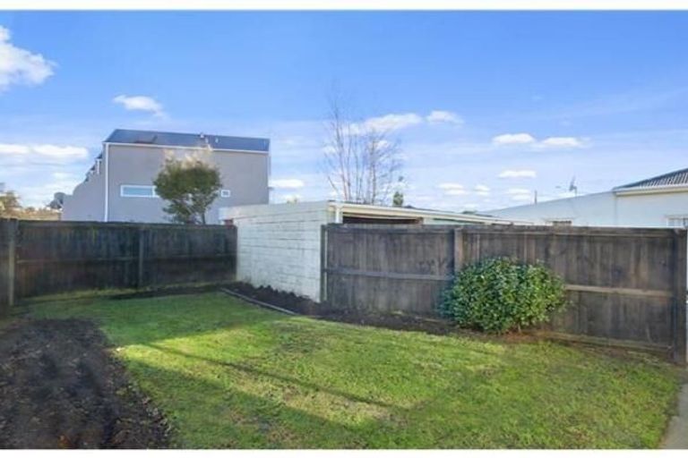 Photo of property in 18 Dallas Street, Riccarton, Christchurch, 8041