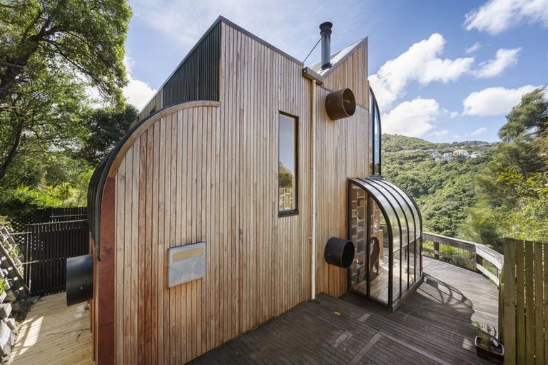 Photo of property in 214 Barnard Street, Wadestown, Wellington, 6012