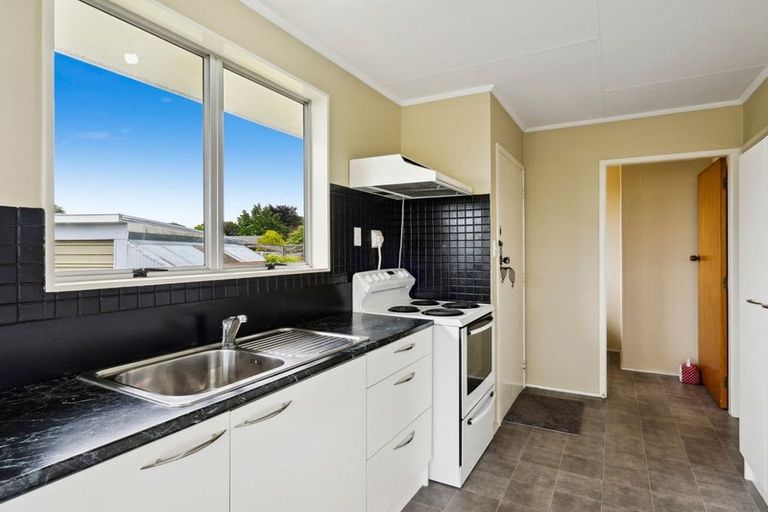 Photo of property in 23 Fisher Place, Carterton, 5713