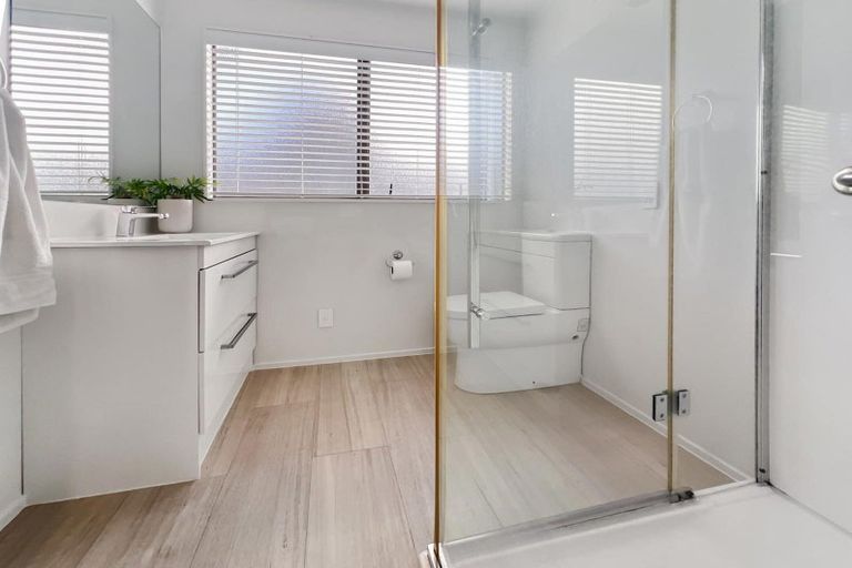 Photo of property in 6/18 Williams Road, Hobsonville, Auckland, 0618