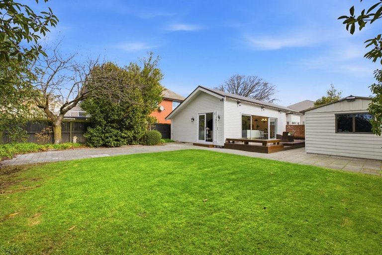 Photo of property in 8 Idris Road, Fendalton, Christchurch, 8052