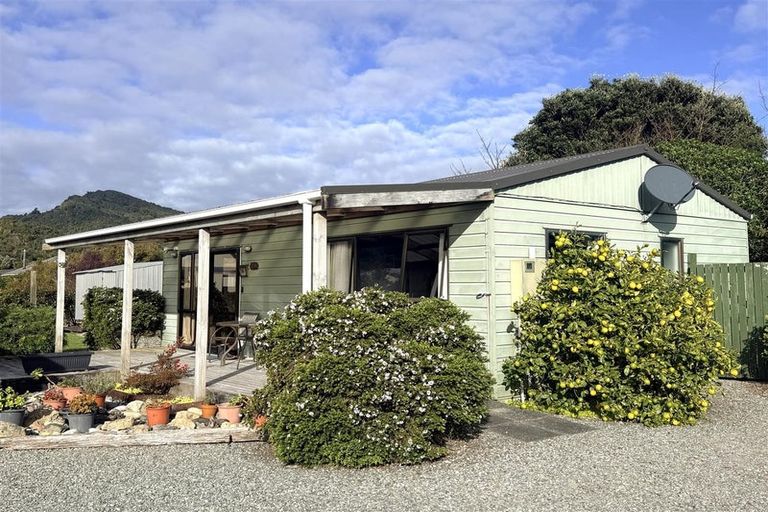 Photo of property in 14 Baillie Place, Cobden, Greymouth, 7802