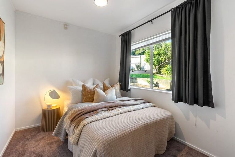 Photo of property in 7 Guadeloupe Crescent, Grenada Village, Wellington, 6037