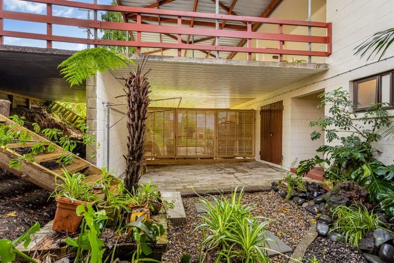Photo of property in 2/40 Evans Road, Glen Eden, Auckland, 0602