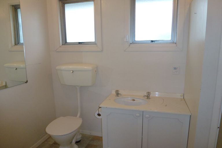 Photo of property in 8 Campbell Street, Alexandra, 9320